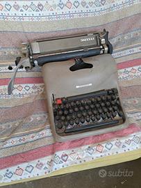 Macchina da Scrivere d'Epoca Olivetti Lexikon 80 