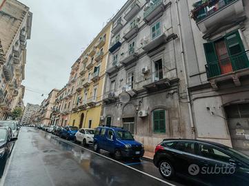 3 LOCALI A TARANTO