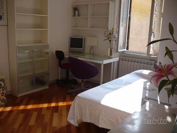 Grande, elegante camera a 200 m. da La Sapienza
