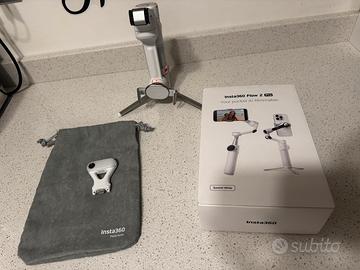 Insta 360 flow 2 pro con AI tracker.