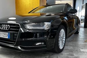 AUDI A4 Avant 2.0 TDI 150 CV multitronic S LINE