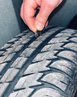 Cerchi Ford Fiesta con gomme 195/50/15