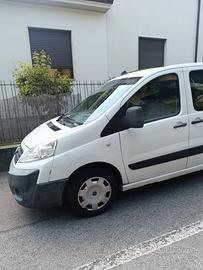 Fiat Scudo 9 posti (Autovettura M1) 