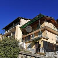 CASA INDIPENDENTE A TRAVES