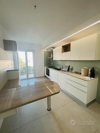 Appartamento ristrutturato e semi arredato - 650€