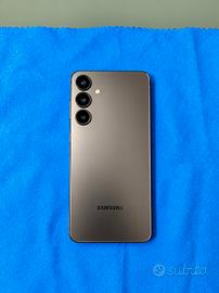 Samsung Galaxy S24+ 256GB  con Accessori