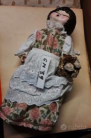 Bambola Thun vestita euro 40 venduta