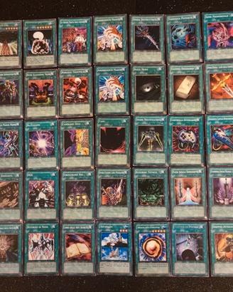 lotto di 35 carte Magia e Mostro di Yu-Gi-Oh! 