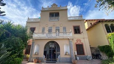 Rif. 1725 Straordinaria Tenuta storica del 1600