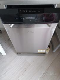 WHIRLPOOL

lavastoviglie 10 coperti