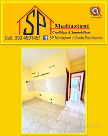 2 vani con posto auto