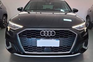 Audi A3 SPB 35 TFSI S line edition Fari full led