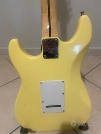 Body, Manico scalloped chitarra elettrica.