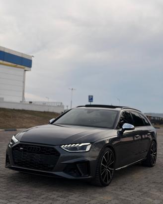 Audi A4 S4 Avant TDI quattro tiptronic