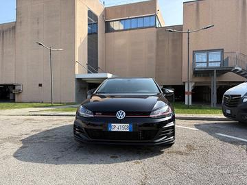 Volkswagen Golf GTI Performance 2.0 245 CV TSI DSG