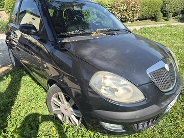 LANCIA Y