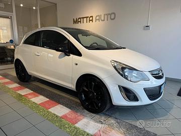 Opel Corsa 1.2 3 porte b-color