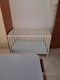 Lettino IKEA 120 x 60 bianco con materasso