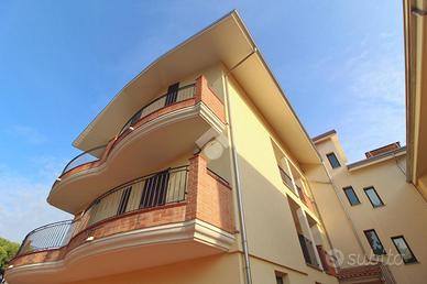 3 LOCALI A GIULIANOVA