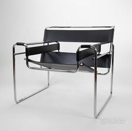 POLTRONA Wassily in cuoio nera di KNOLL (Perfetta)