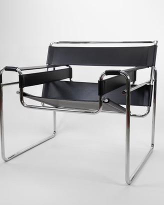 POLTRONA Wassily in cuoio nera di KNOLL (Perfetta)