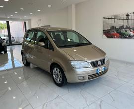 Fiat Idea 1.4 16V Black Energy CAMBIO AUTOMATICO