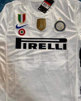 Maglia Inter con toppe del Triplete Chivu tg. L