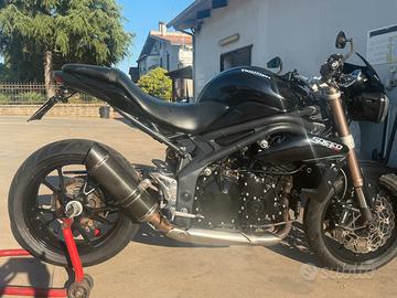 Triumph speed triple 1050
