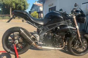 Triumph speed triple 1050