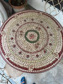 Tavolo mosaico e sedie in ferro provenzali