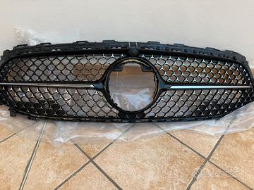 Griglia Mercedes Cla 200 anno 2023