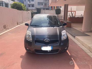 Toyota Yaris 2011