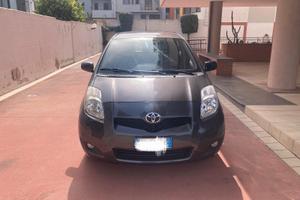 Toyota Yaris 2011