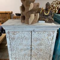 Mobile Intagliato bianco