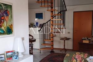 Appartamento su due livelli cod. r14427