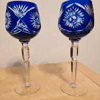 Coppia calici da vino in cristallo e blu cobalto 
