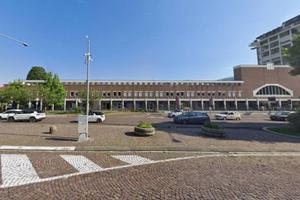 Immobile di 1000 m² con più di 5 locali a Biella