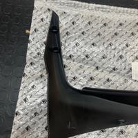 CHIUSURA SCUDO DESTRA PIAGGIO MEDLEY 125