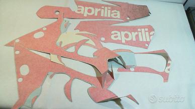DECALCO SERIE CARENA FLUO RED 2005 RS 125 APRILIA 