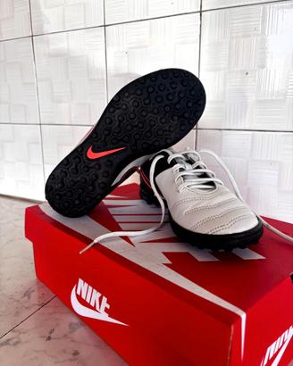 Scarpe da calcio Nike Tiempo