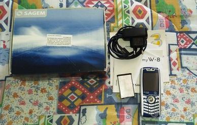 Cellulare Sagem W-8 con caricabatterie e scatola