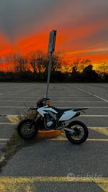 HM 180 a carburatore