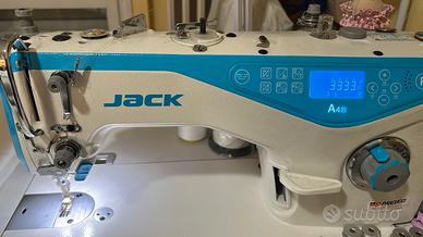 Macchina da cucire lineare