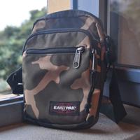 borsello con tracolla con fantasia militare