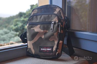 borsello con tracolla con fantasia militare