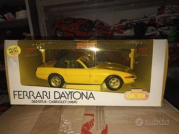 Collezione modellini Ferrari + libri