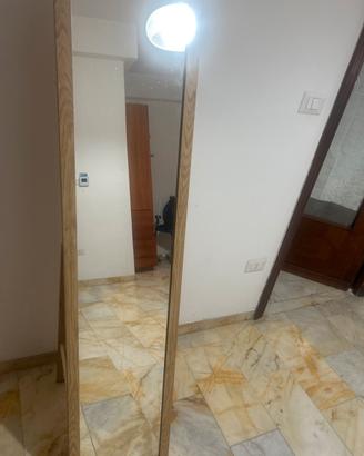 Specchio in ottime condizione-elegante e versatile