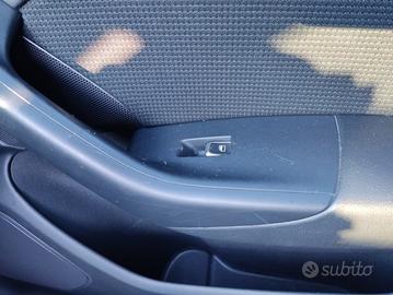 Comando vetri ant dx AUDI Q3 del 2017