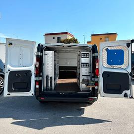RENAULT TRAFIC 2.0 L2H1 ATTREZZATO