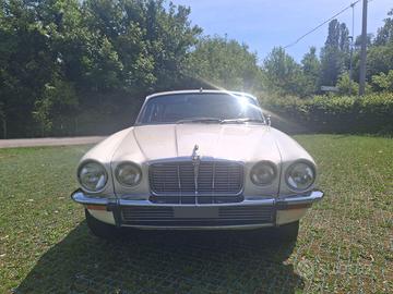 Jaguar XJ6 4.2 cambio manuale ASI